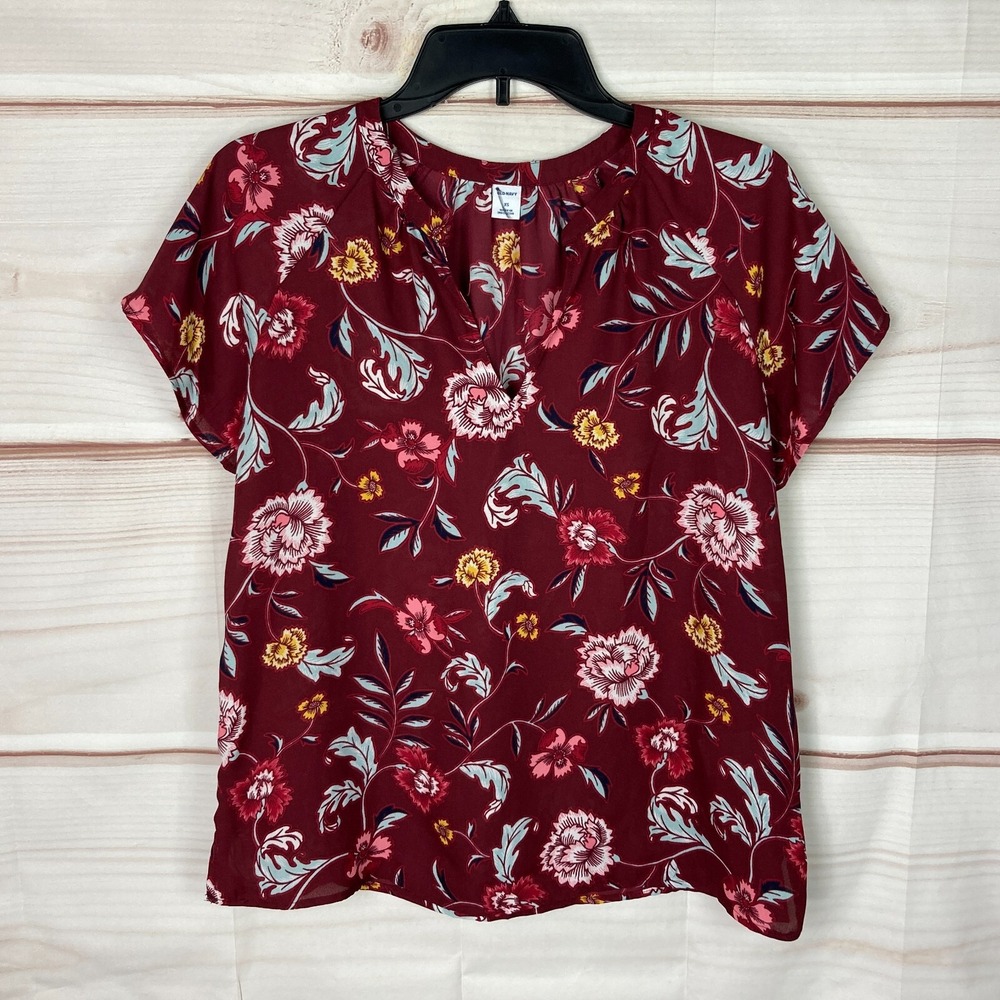Old Navy Top Womens XS Red Floral Blouse V-Neck Short Sleeve Woven Pullover